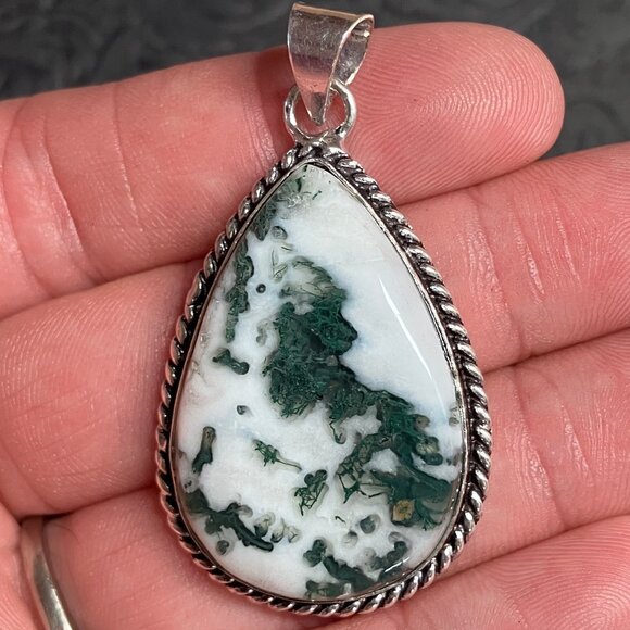 Natural Tree Agate Pendant Stone Crystal Jewelry - Picture 7 of 7
